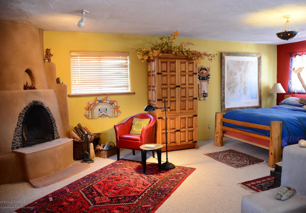 Casa Gallina - An Artisan Inn Taos Chambre photo